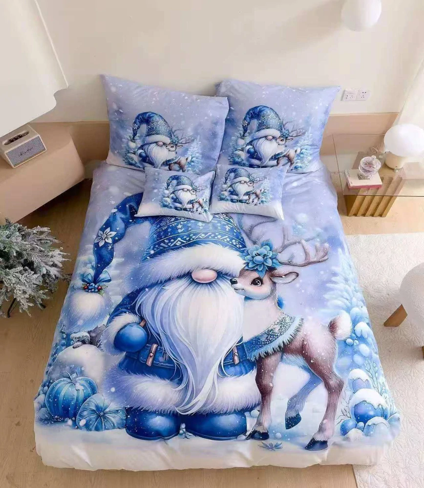  TOTÁLNY MASAKR CIEN - Sada vianočných Bavlnených obliečok 140x200/70x90 cm – s 3D efektom, MERRY CHRISTMAS Škriatok modrý + obliečka na vankúšik zdarma 