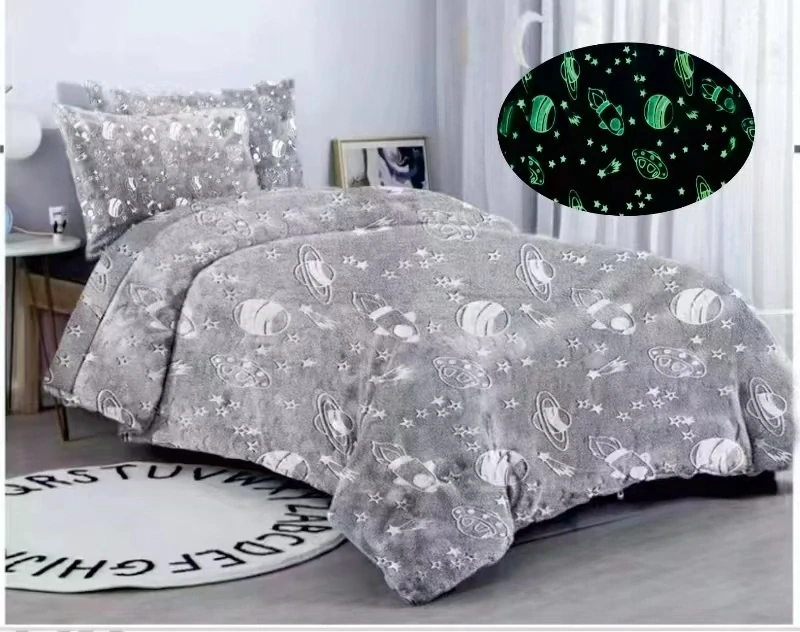 TOTÁLNÍ MASAKR CEN ! Svítící mikroplyšové povlečení UFO a Marťani 140x200/70x90 cm 