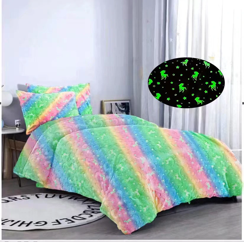 TOTÁLNÍ MASAKR CEN ! Svítící mikroplyšové povlečení Koníci - Duha 140x200/70x90 cm 