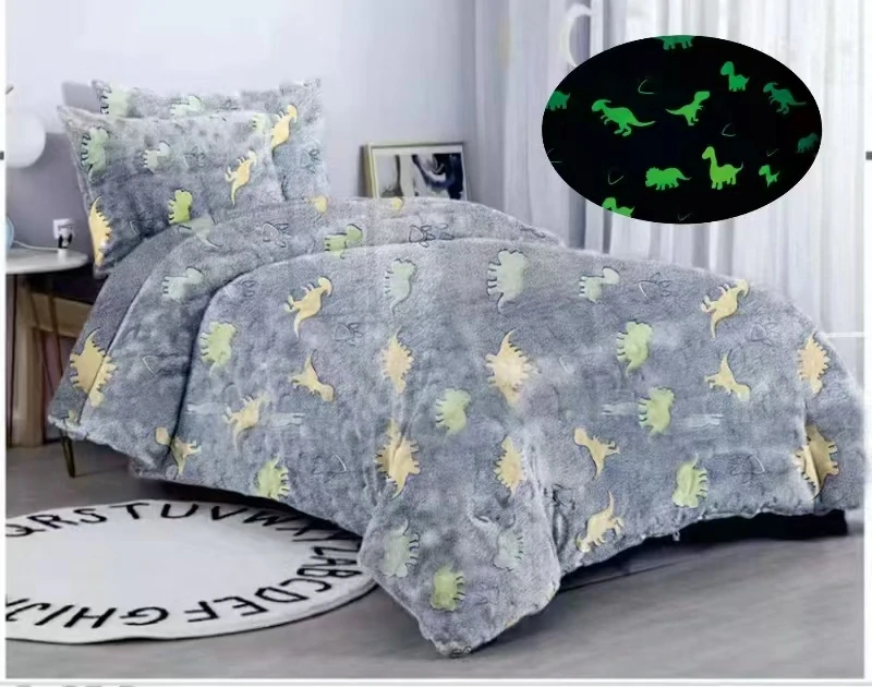 Svítící mikroplyšové povlečení Dinosauři 140x200/70x90 cm – novinka 2026