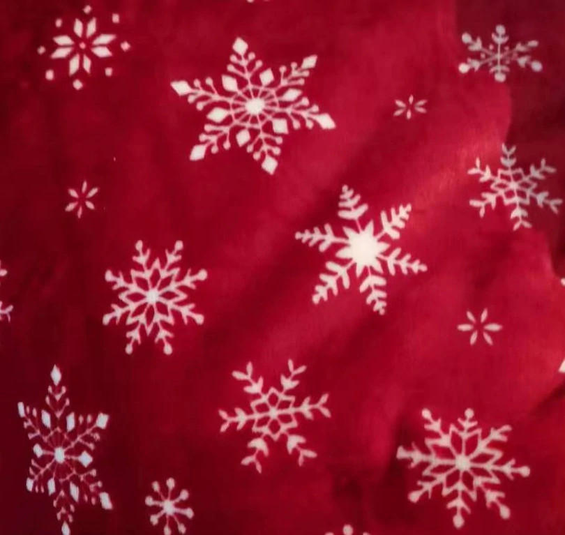 NOVINKA 2026 ! DEKA MIKROFLANEL S BERÁNKEM 150x200cm  -  VLOČKY ČERVENÉ