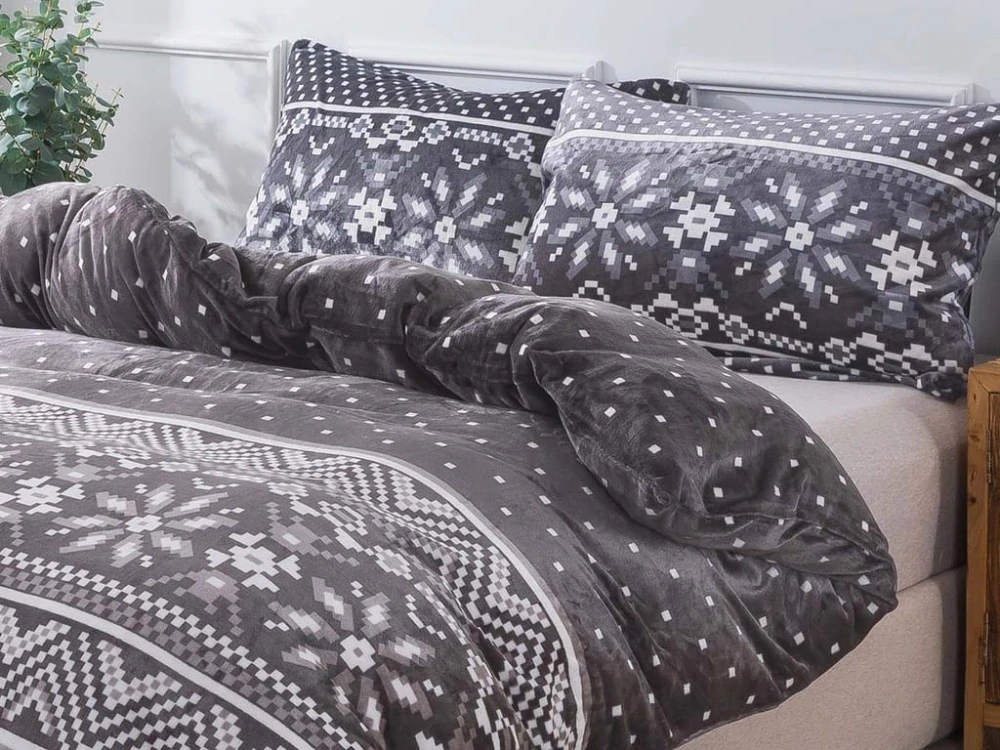 TOTÁLNÍ MASAKR CEN ! Luxusní ložní souprava mikroplyš s 3D efektem – 70×90 / 140×200 cm - TORM Exclusive - šedé