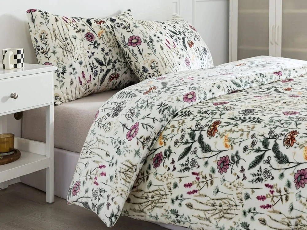  TOTÁLNY MASAKR CEN - Luxusná posteľná súprava mikroplyš s 3D efektom na francúzsku prikrývku 70×90 / 200x220 cm - BARBORA Exclusive 