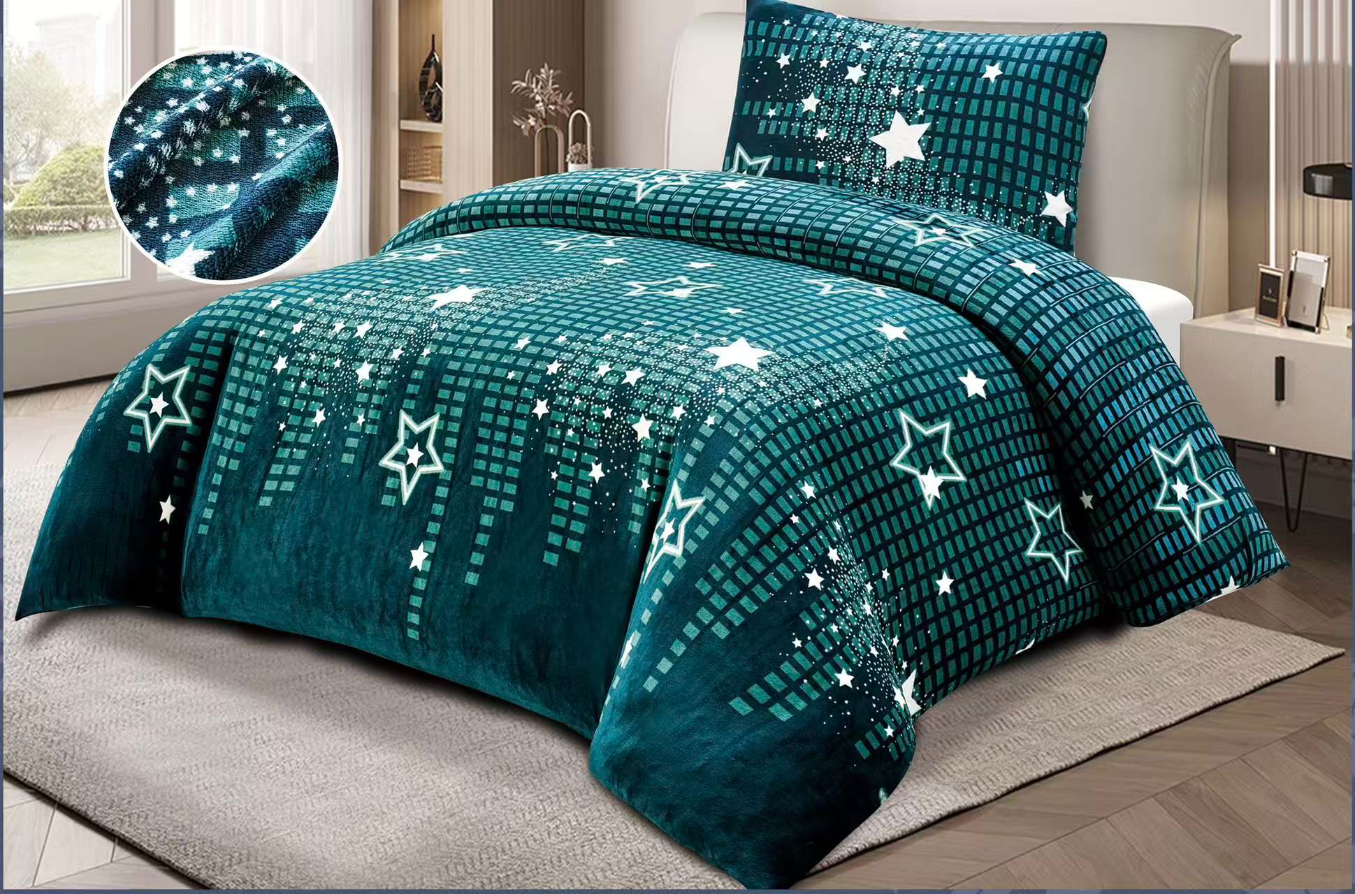 TOTÁLNY MASAKR CEN- Mikroplyšové obliečky s 3D efektom – Vianočný motív HVIEZDY ZELENÉ 140x200/70x90 cm