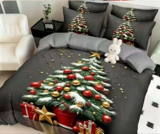 NOVINKA 2026 ! Sada BAVLNĚNÉHO POVLEČENÍ s 3D efektem 100% BAVLNA – VÁNOCE MERRY CHRISTMAS 140×200/70×90 cm – STROMEČEK S DÁREČKY - ŠEDÉ + PROSTĚRADLO ZDARMA!