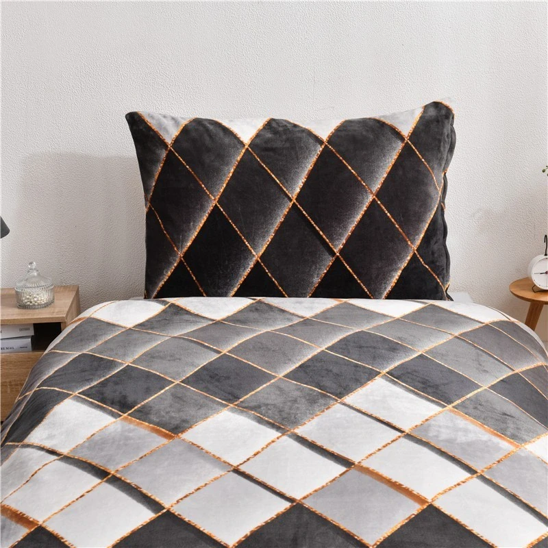 NOVINKA 2026- Posteľná súprava Microdream-flanel PREMIUM 70x90/140x200cm - ADAM ŠEDÝ